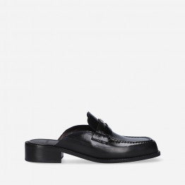 Klapki damskie MISBHV The Brutalist Slip On Loafers 3021BW201 BLACK